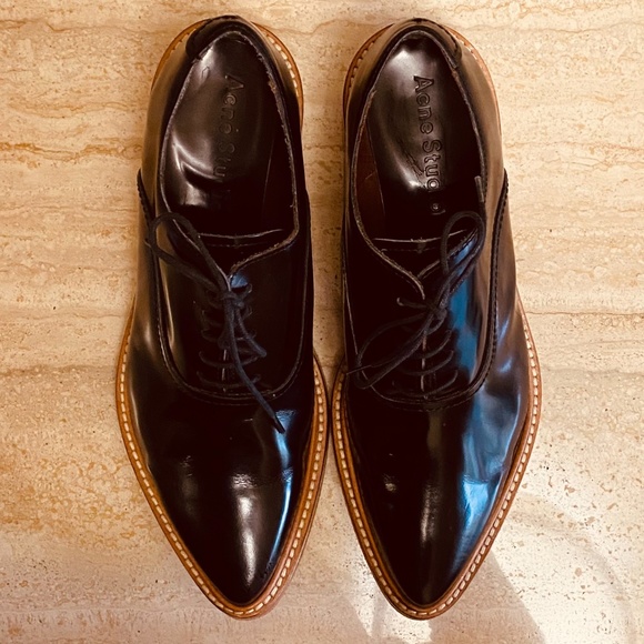 ACNE STUDIOS Women's 'Carla' Black Brogue Shoes - Picture 7 of 14